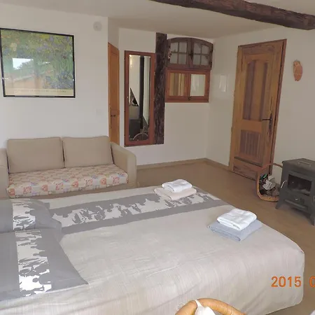 Les Cigales D'estoublon Apartamento Estoublon